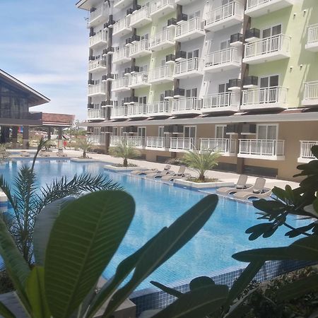 Condo Azur Suites A125 Amani Resorts Residences , 5 Minutes Airport, Netflix, Stylish, Cozy With Luxurious Swimming Pool Île de Mactan Extérieur photo